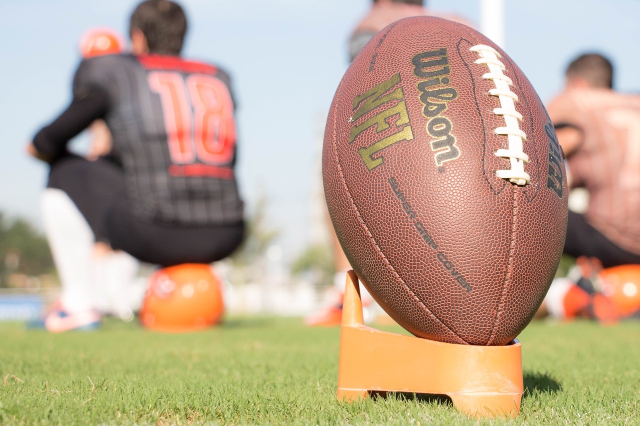 Studies Reveal Football Players Who Are Linemen Have Increased Risk of  Hypertension